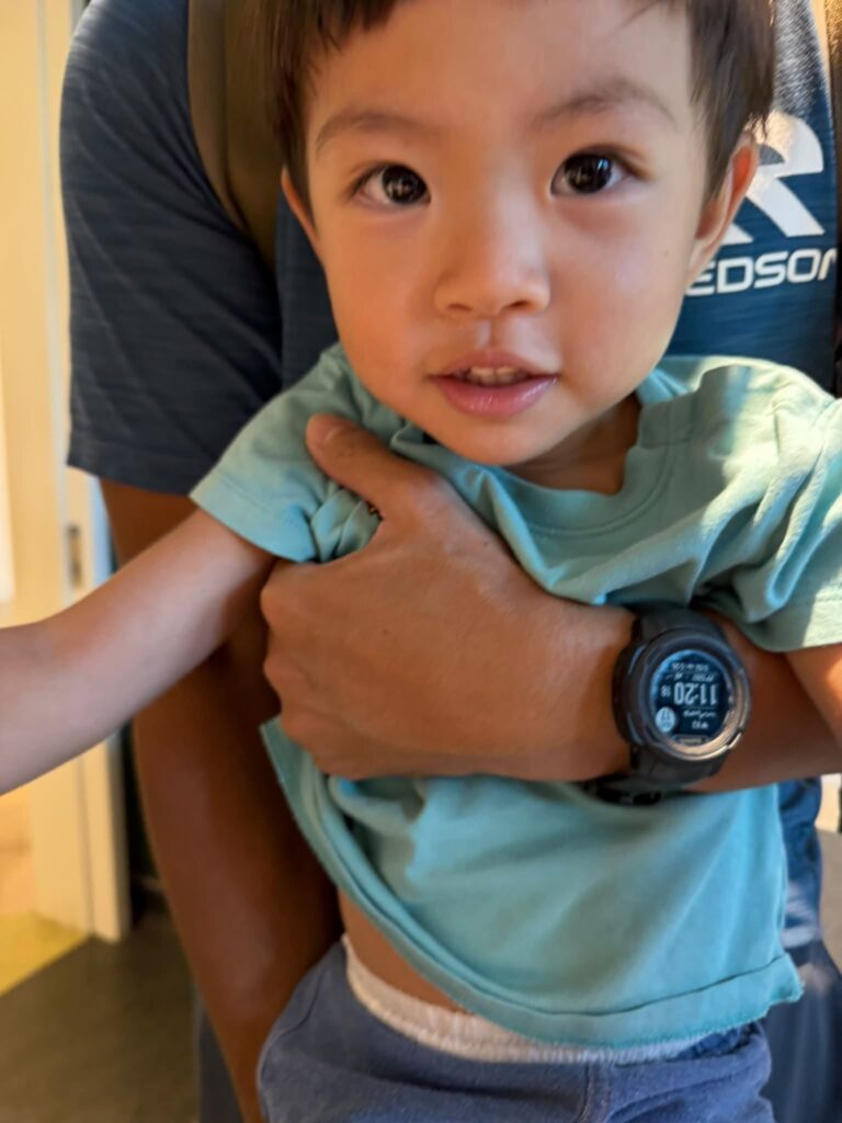 生命奇蹟的重量：兩歲的探班，見證不可能成為可能