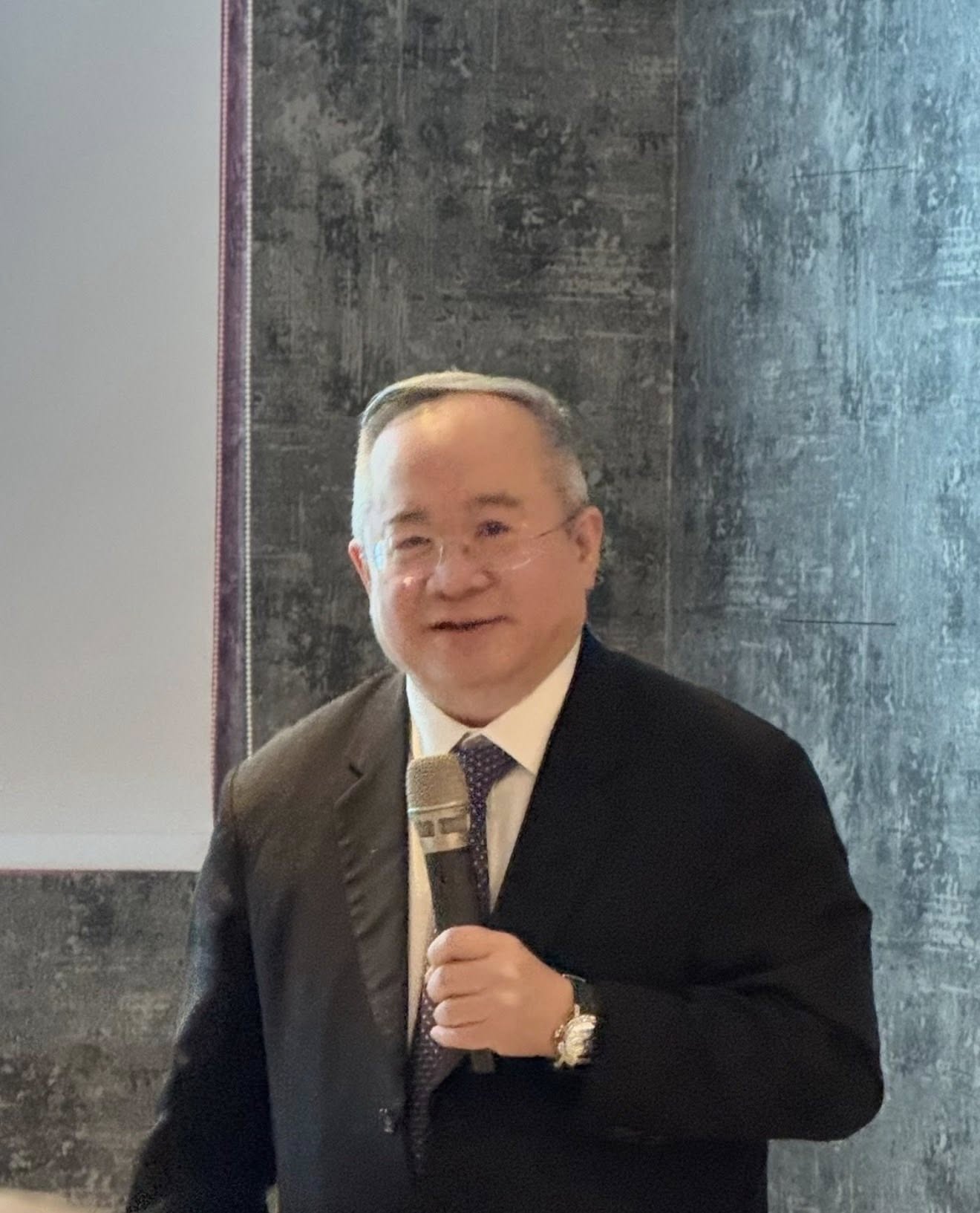 十年寒窗無人問,一舉成名天下知 #陳啟煌醫師